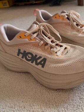 Hoka One One Bondi 8, Womens, Peach/Orange, Size 9.5
